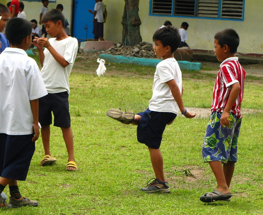 Bakit Mahalaga Na Maglaro Ng Mga Larong Pinoy