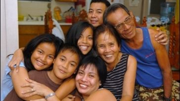 Assegni per il nucleo familiare numeroso Ako Ay Pilipino