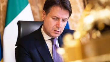 Giuseppe Conte nagbitiw na Ako Ay Pilipino